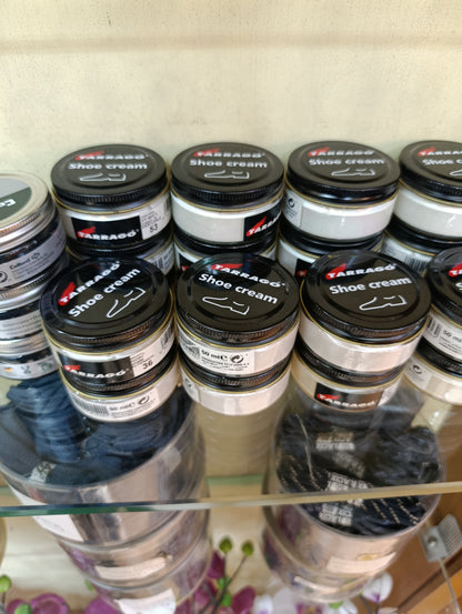 Betún en Blanco, marrón, negro y marfil marca Coimbra